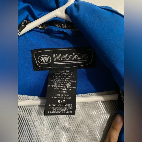 Winter ski jacket - Picture 2 of 2